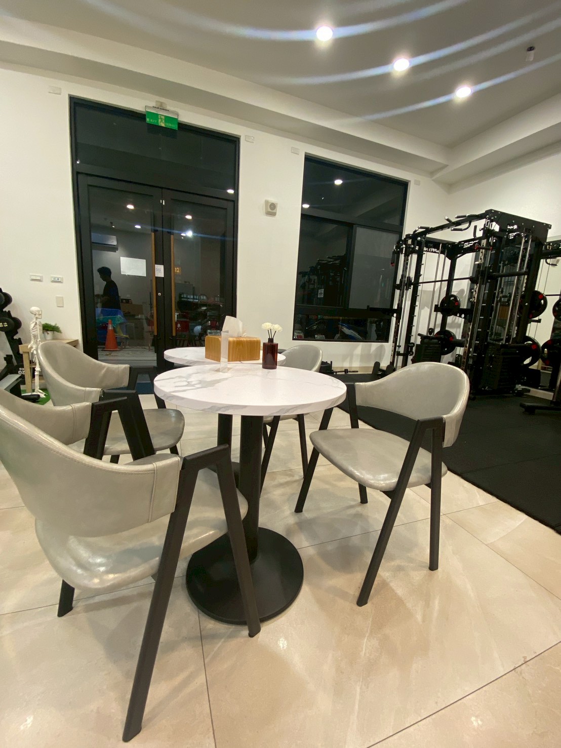 LINE_ALBUM_環境照_260401_7
